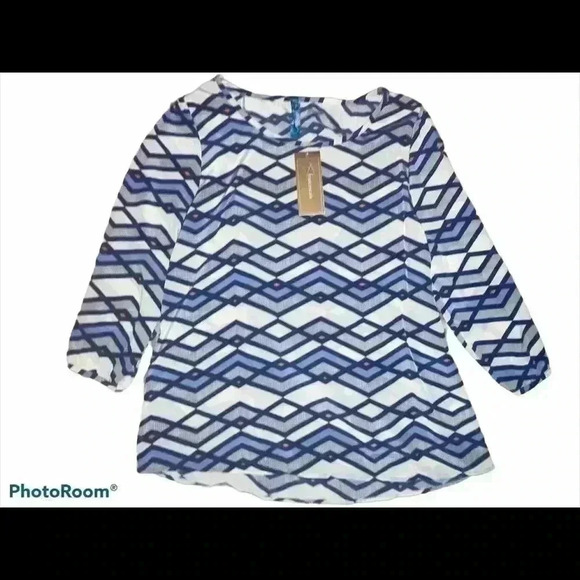 NWT Francesca’s Patterned Blouse - Picture 1 of 5